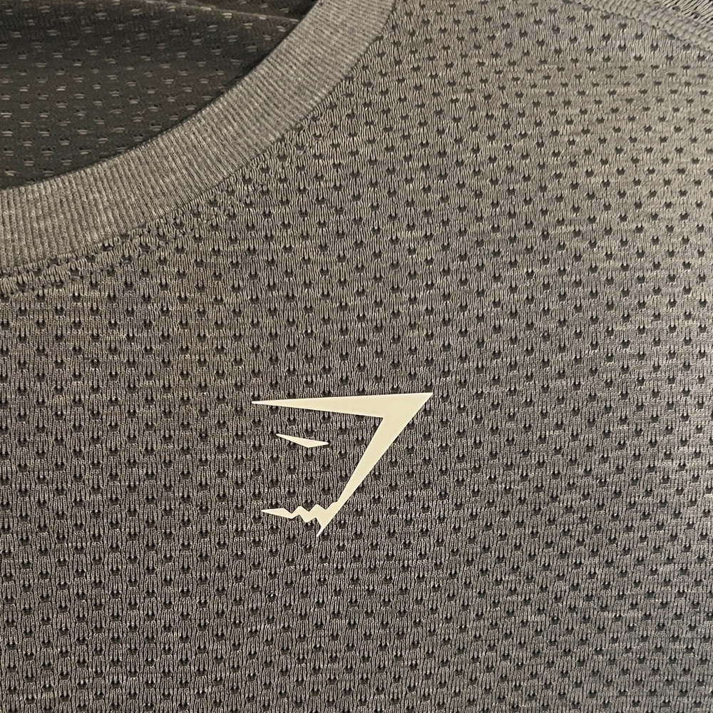 Gymshark Light Gray Short Sleeve Tee - Picture 2 of 3